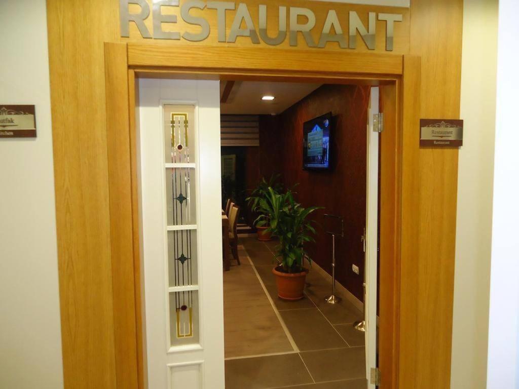 Moonlight Hotel Sihke Екстериор снимка