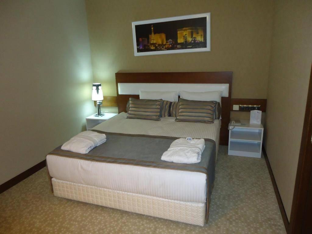 Moonlight Hotel Sihke Екстериор снимка